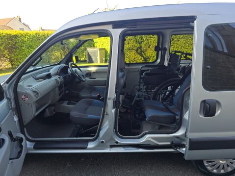 Renault Kangoo AUTHENTIQUE 16V 17