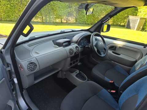 Renault Kangoo AUTHENTIQUE 16V 21