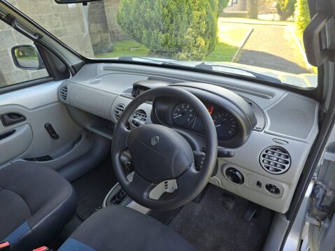 Renault Kangoo AUTHENTIQUE 16V 22