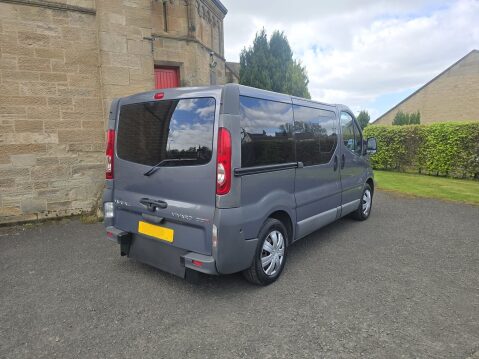 Vauxhall Vivaro COMBI CDTI 9