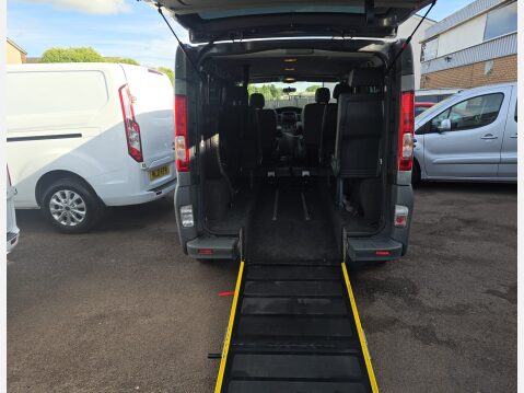 Vauxhall Vivaro COMBI CDTI 11
