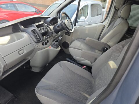 Vauxhall Vivaro COMBI CDTI 20