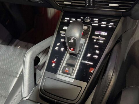 Porsche Cayenne 3.0 V6 E-Hybrid 17.9kWh Platinum Edition SUV 5dr Petrol Plug-in Hybrid Tipt 18