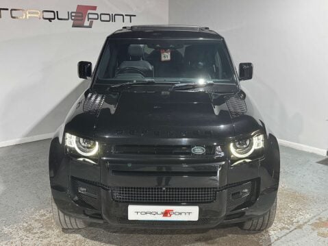 Land Rover Defender 3.0 D300 MHEV X-Dynamic HSE SUV 5dr Diesel Auto 4WD Euro 6 (s/s) (300 ps) 33