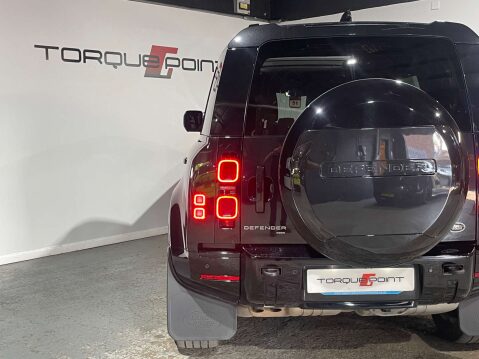 Land Rover Defender 3.0 D300 MHEV X-Dynamic HSE SUV 5dr Diesel Auto 4WD Euro 6 (s/s) (300 ps) 35