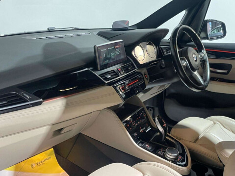 BMW 2 Series 2.0 220d M Sport MPV 5dr Diesel Auto Euro 6 (s/s) (190 ps) 28