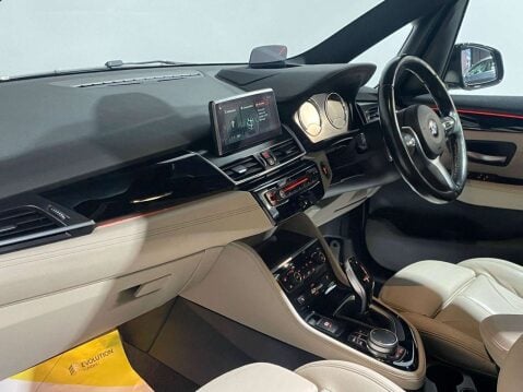 BMW 2 Series 2.0 220d M Sport MPV 5dr Diesel Auto Euro 6 (s/s) (190 ps) 28