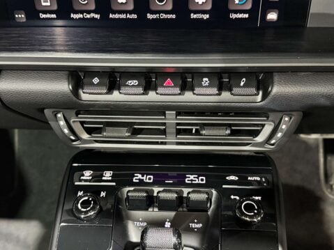 Porsche 911 3.0 911 Carrera GTS 2dr 31