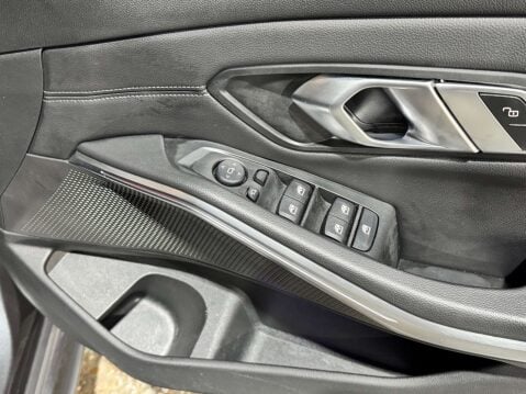 BMW 3 Series 3.0 M340D xDrive MHEV Auto 4WD 4dr 25