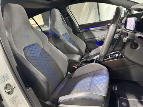 Volkswagen Golf 2.0 Golf R TSi 4Motion Semi-Auto 4WD 5dr 12