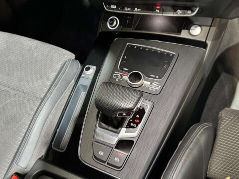 Audi Q5 2.0 Q5 Black Edition 45 TFSI Quattro Semi-Auto 4WD 5dr 24