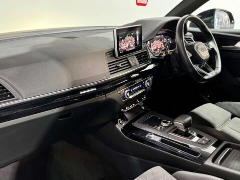 Audi Q5 2.0 Q5 Black Edition 45 TFSI Quattro Semi-Auto 4WD 5dr 30