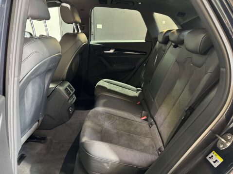 Audi Q5 2.0 Q5 Black Edition 45 TFSI Quattro Semi-Auto 4WD 5dr 15