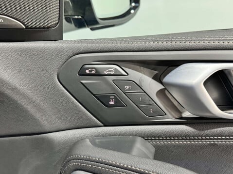 BMW X6 4.4 X6 M50i Auto 4WD 5dr 20