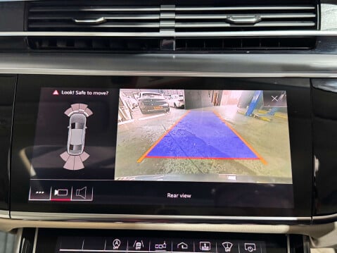Audi A8 3.0 A8 50 TDI Quattro Auto 4WD 4dr 24