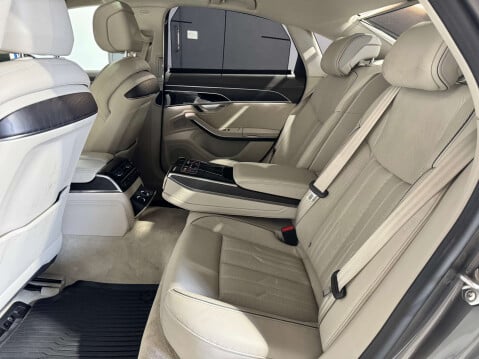 Audi A8 3.0 A8 50 TDI Quattro Auto 4WD 4dr 16