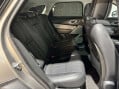 Land Rover Range Rover Velar 3.0 Range Rover Velar R-Dynamic HSE D300 Auto 4WD 5dr 23