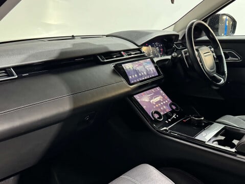 Land Rover Range Rover Velar 3.0 Range Rover Velar R-Dynamic HSE D300 Auto 4WD 5dr 30