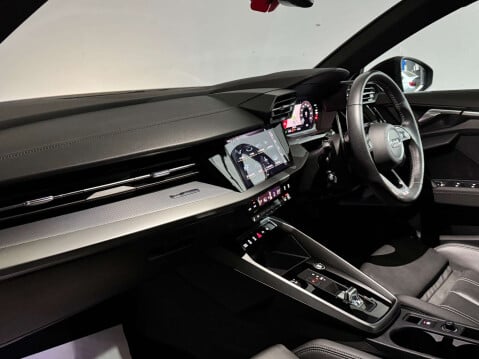 Audi A3 1.5 A3 S Line 35 TFSI MHEV Semi-Auto 4dr 27