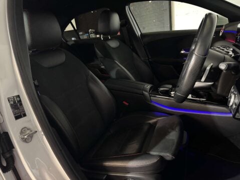 Mercedes-Benz A Class 1.5 A 180 AMG Line Premium D Auto 4dr 11