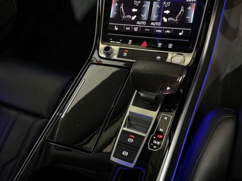 Audi A8 3.0 A8 55 TFSI Quattro Auto 4WD 4dr 20