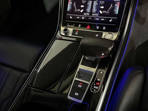 Audi A8 3.0 A8 55 TFSI Quattro Auto 4WD 4dr 20