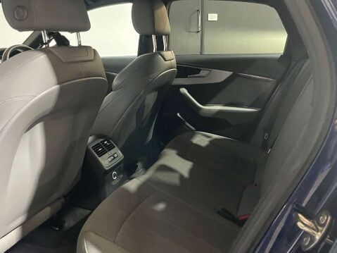 Audi A4 2.0 A4 S Line 35 TFSI Semi-Auto 4dr 13