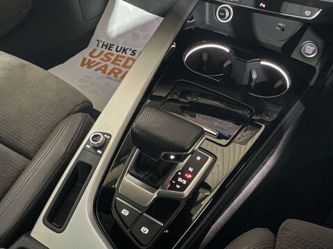 Audi A4 2.0 A4 S Line 35 TFSI Semi-Auto 4dr 27