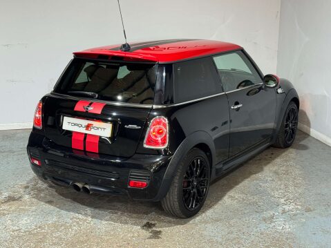 Mini Hatch 1.6 John Cooper Works 3dr 24