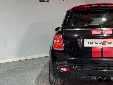 Mini Hatch 1.6 John Cooper Works 3dr 28