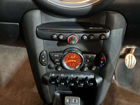 Mini Hatch 1.6 John Cooper Works 3dr 19