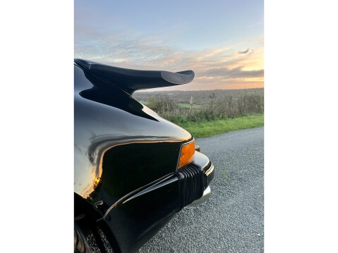 Porsche 911 CARRERA TARGA 15