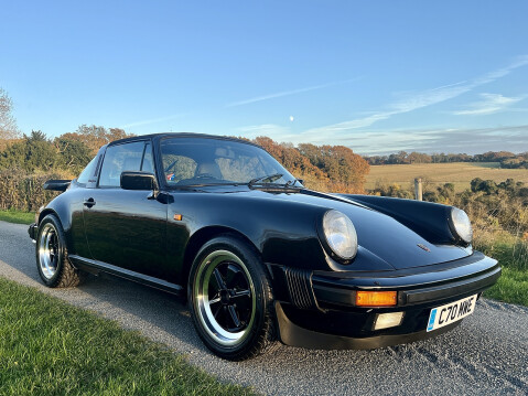 Porsche 911 CARRERA TARGA 1