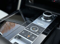 Land Rover Discovery SD6 HSE 10