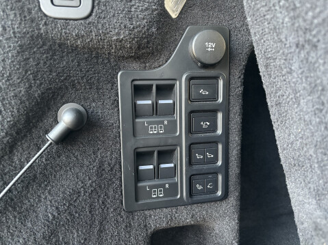 Land Rover Discovery SD6 HSE 20
