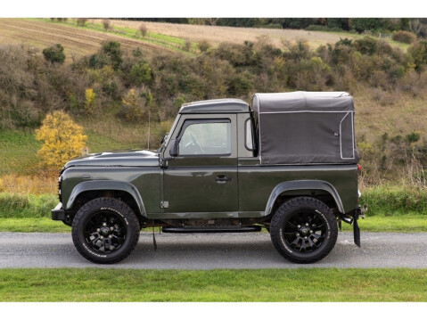 Land Rover Defender 90 TD5 COUNTY P/U 4