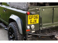 Land Rover Defender 90 TD5 COUNTY P/U 11