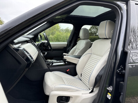 Land Rover Discovery SDV6 HSE 6