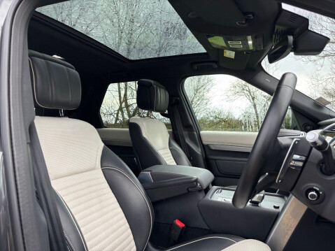 Land Rover Discovery R-DYNAMIC HSE MHEV 7