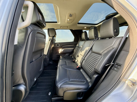 Land Rover Discovery TD6 HSE LUXURY 17