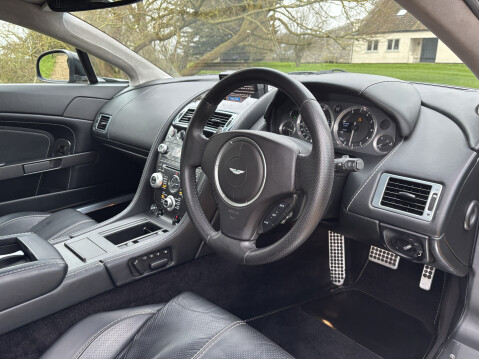 Aston Martin Vantage V8 6