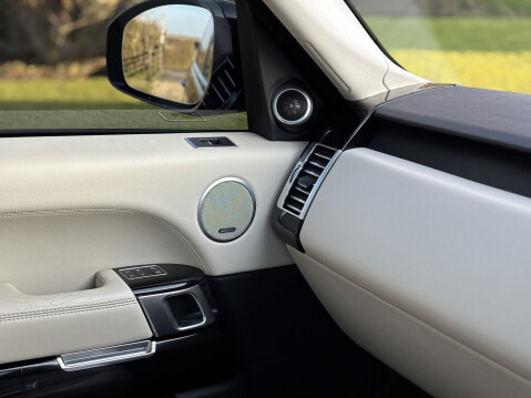 Land Rover Range Rover TDV6 VOGUE 27