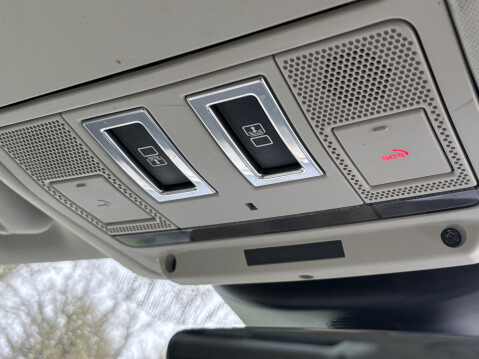 Land Rover Discovery SD6 LANDMARK 24
