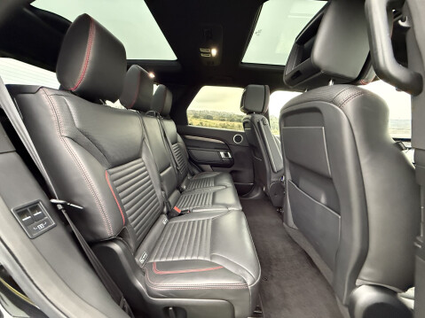 Land Rover Discovery TD6 HSE LUXURY 37