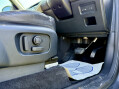Land Rover Discovery TD6 HSE 27