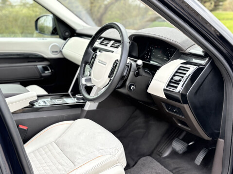 Land Rover Discovery SDV6 HSE 8