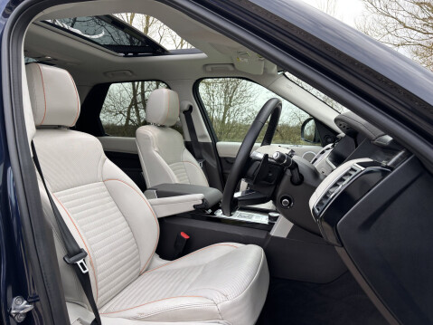 Land Rover Discovery SDV6 HSE 9