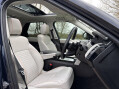 Land Rover Discovery SDV6 HSE 9