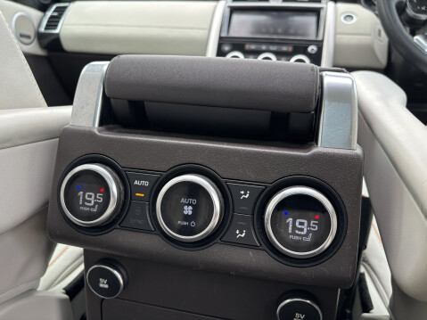 Land Rover Discovery SDV6 HSE 11