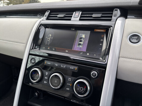 Land Rover Discovery SDV6 HSE 18
